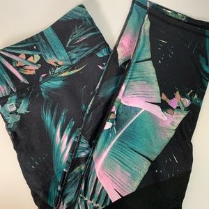 Fabletics Palm Leggings